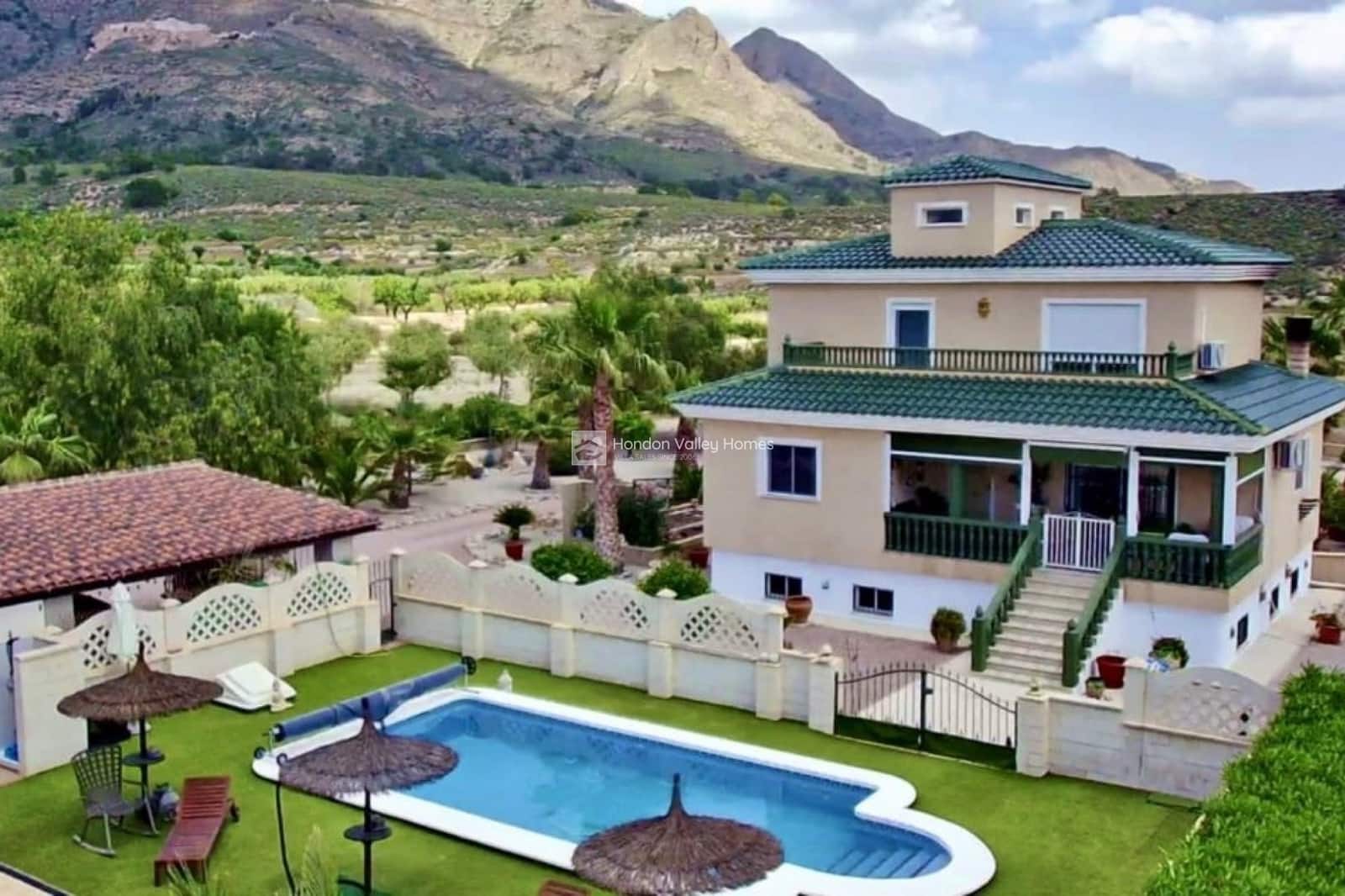 4 chambre Villa/Maison à vendre à Macisvenda avec piscine garage - 475 000 € (Ref: 9869663)