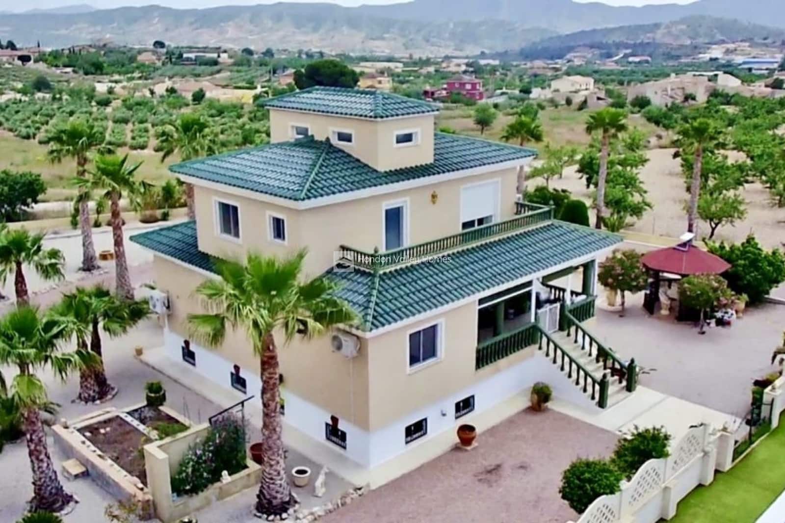 4 chambre Villa/Maison à vendre à Macisvenda avec piscine garage - 475 000 € (Ref: 9869663)