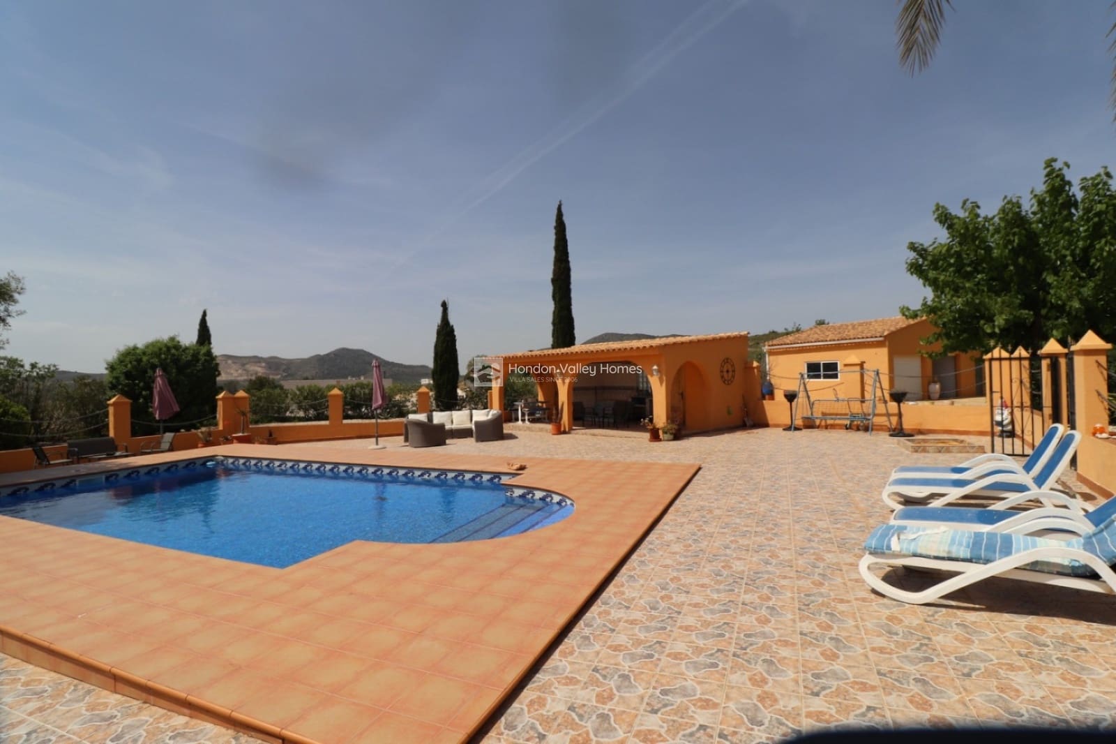 5 soveværelse Finca/Landehus til salg i Hondon de las Nieves med swimmingpool garage - € 399.950 (Ref: 9890962)