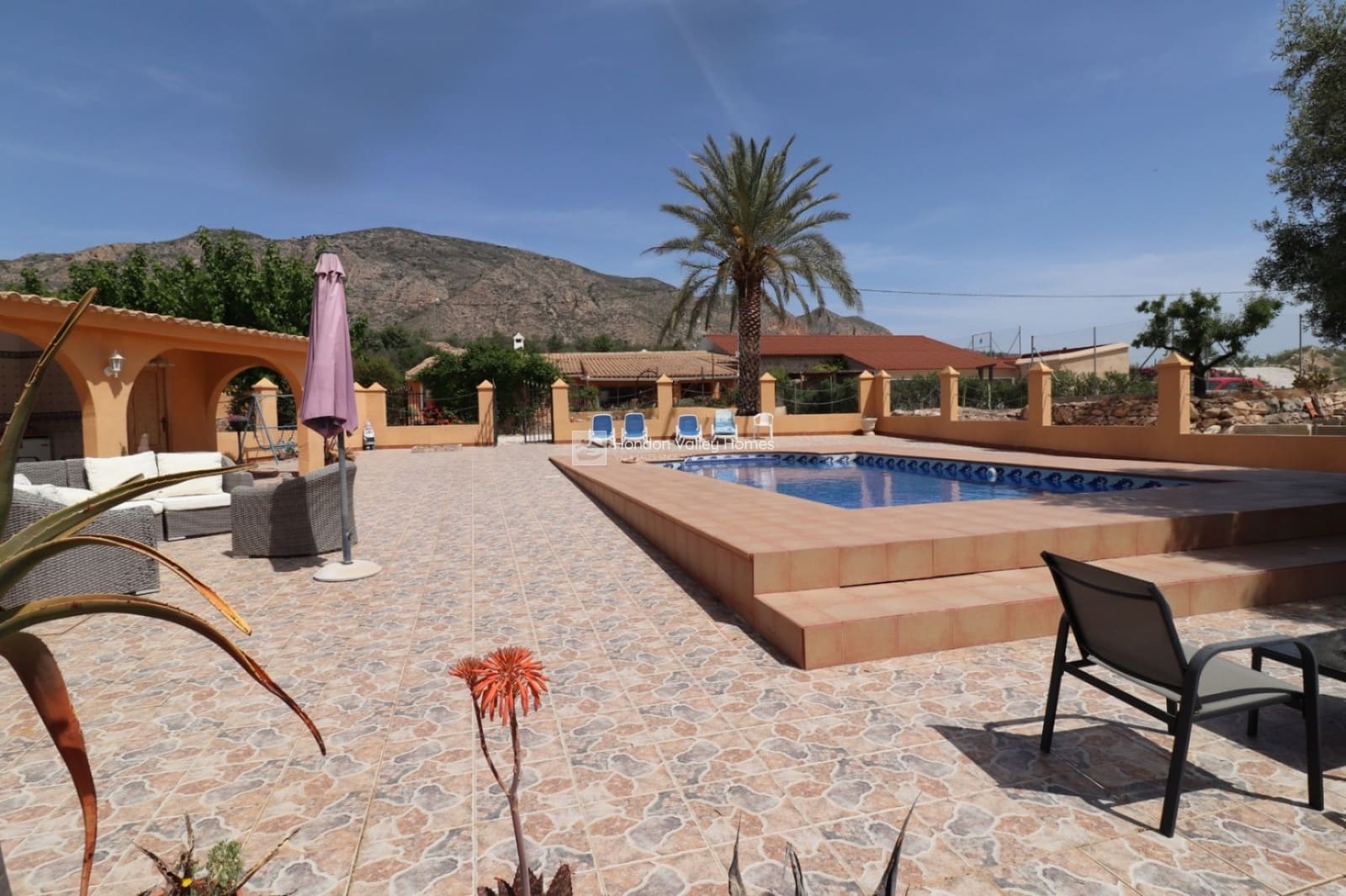 5 soveværelse Finca/Landehus til salg i Hondon de las Nieves med swimmingpool garage - € 399.950 (Ref: 9890962)