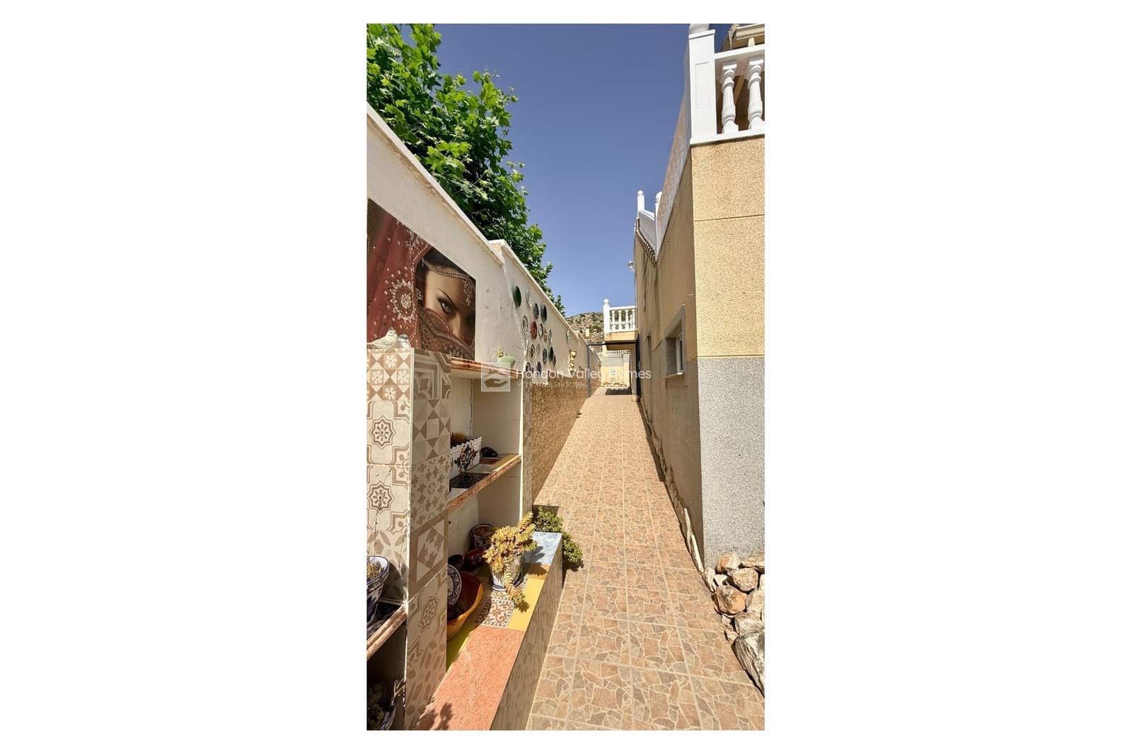 7 quarto Moradia para venda em Hondon de las Nieves com piscina garagem - 399 950 € (Ref: 9916373)