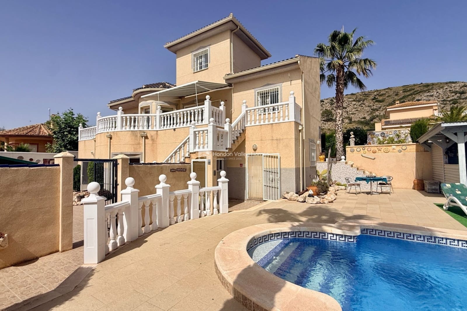 7 quarto Moradia para venda em Hondon de las Nieves com piscina garagem - 399 950 € (Ref: 9916373)