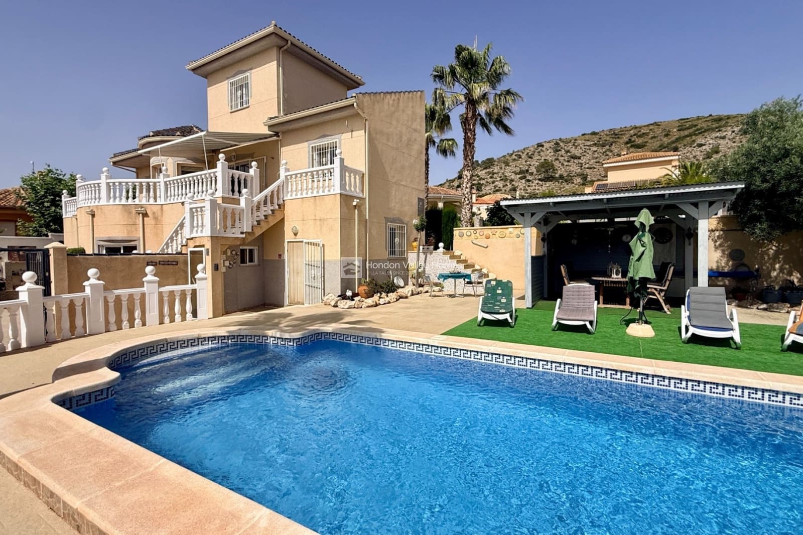 7 quarto Moradia para venda em Hondon de las Nieves com piscina garagem - 399 950 € (Ref: 9916373)