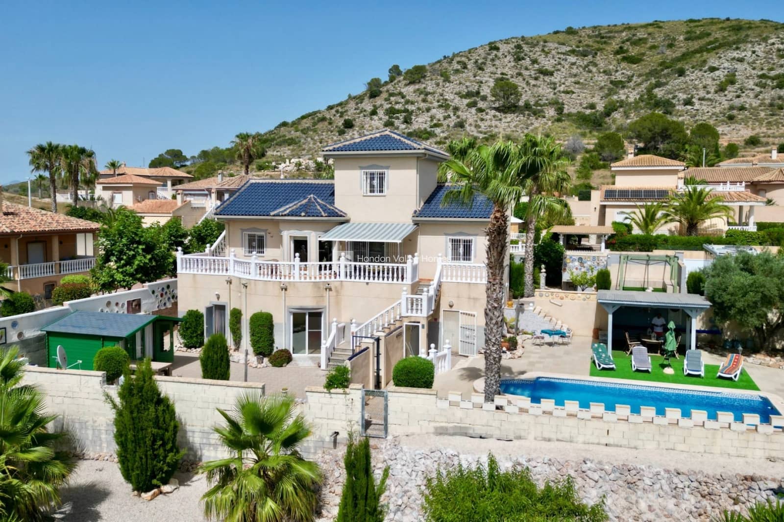 7 quarto Moradia para venda em Hondon de las Nieves com piscina garagem - 399 950 € (Ref: 9916373)