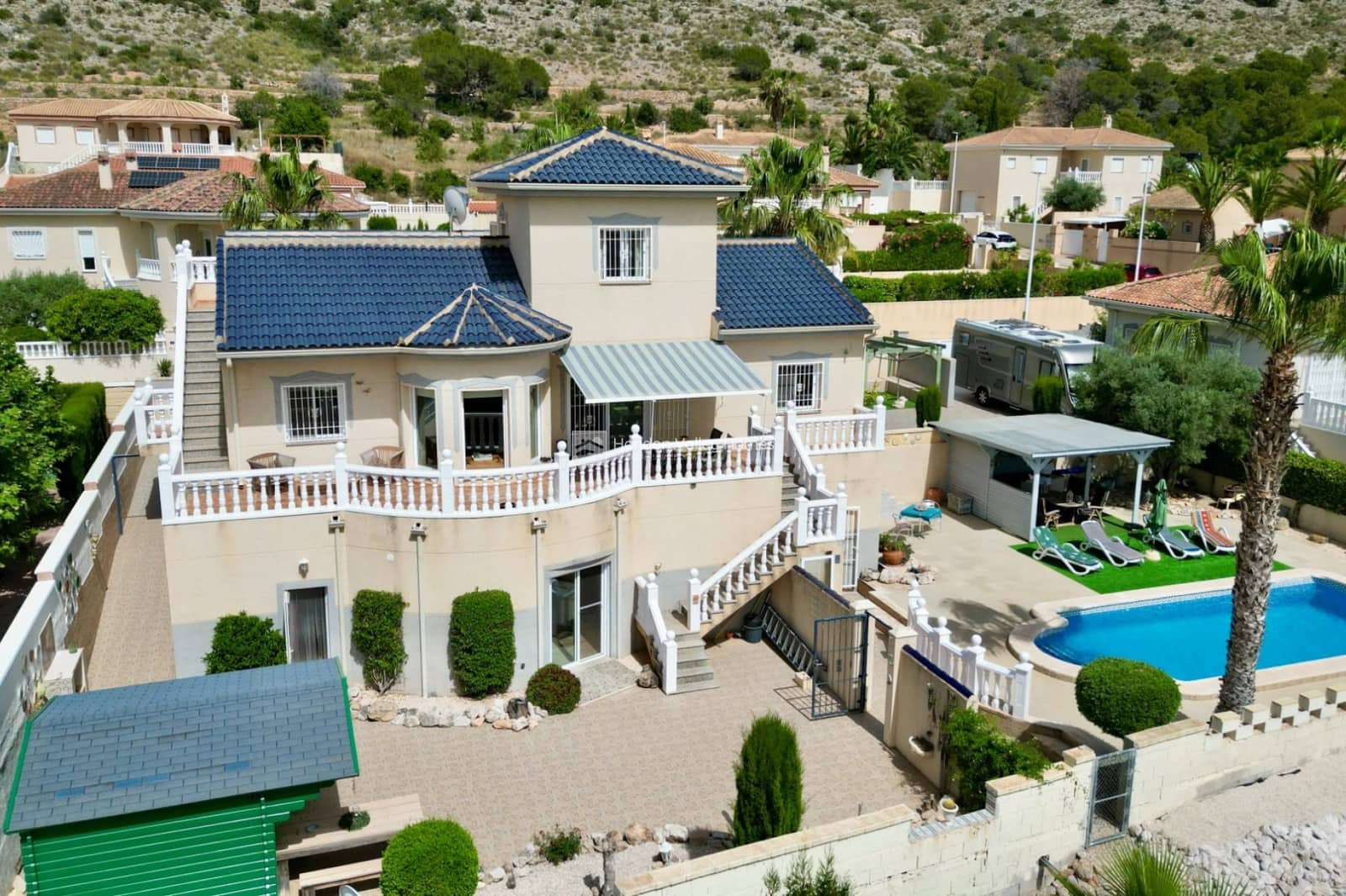 7 quarto Moradia para venda em Hondon de las Nieves com piscina garagem - 399 950 € (Ref: 9916373)