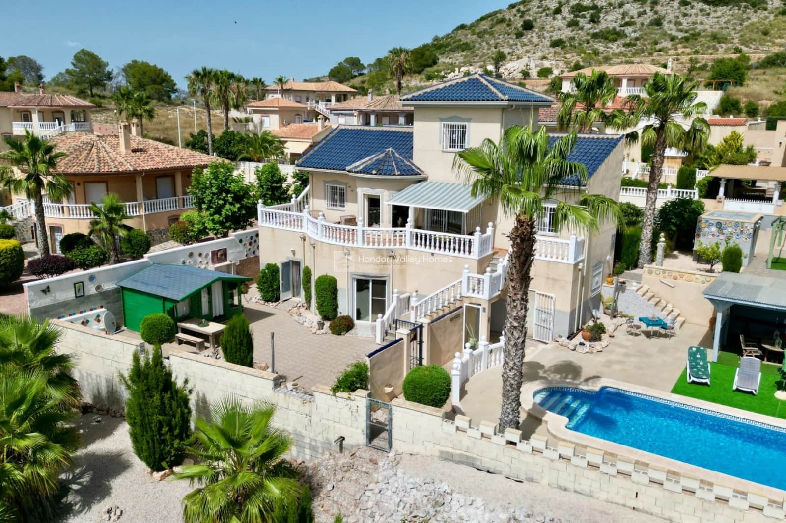 7 quarto Moradia para venda em Hondon de las Nieves com piscina garagem - 399 950 € (Ref: 9916373)