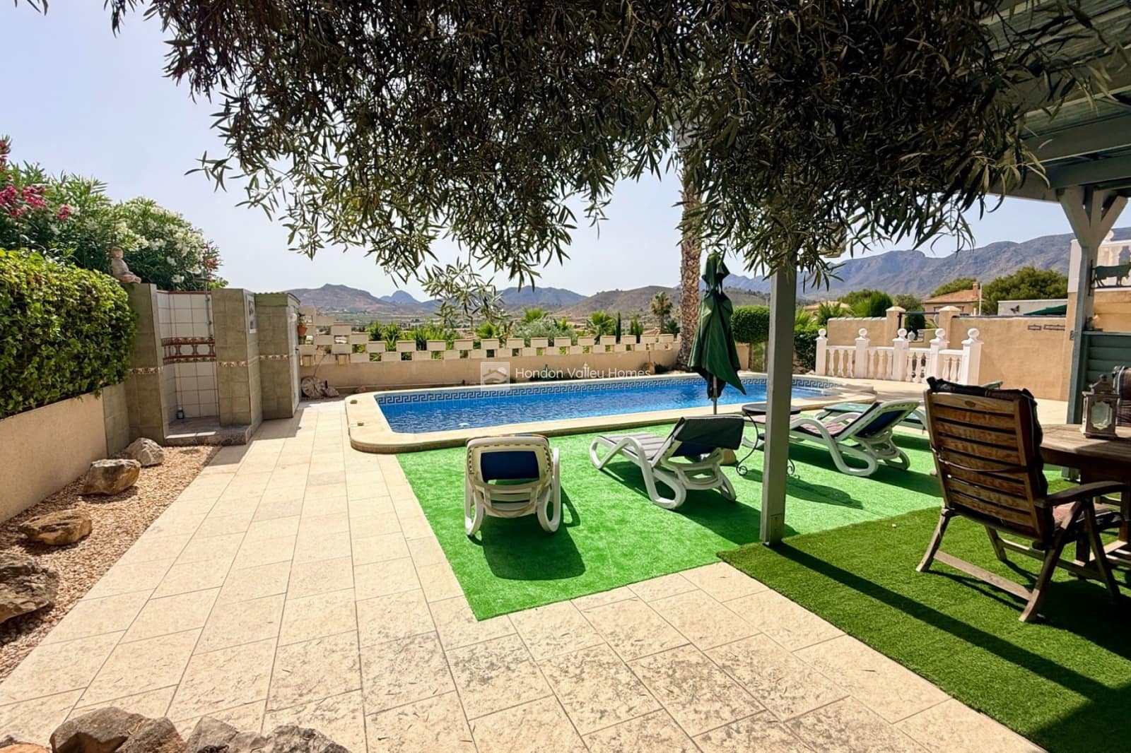 7 quarto Moradia para venda em Hondon de las Nieves com piscina garagem - 399 950 € (Ref: 9916373)