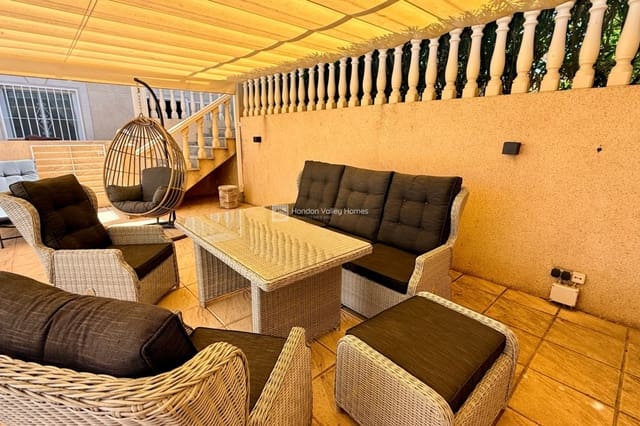 Chalet de 6 habitaciones en Hondón de las Nieves en venta con piscina - 389.950 € (Ref: 9923090)