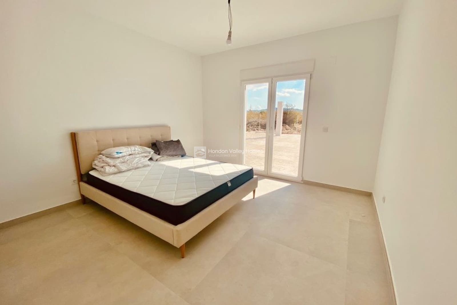 3 soveværelse Villa til salg i Macisvenda med swimmingpool garage - € 365.000 (Ref: 9932068)
