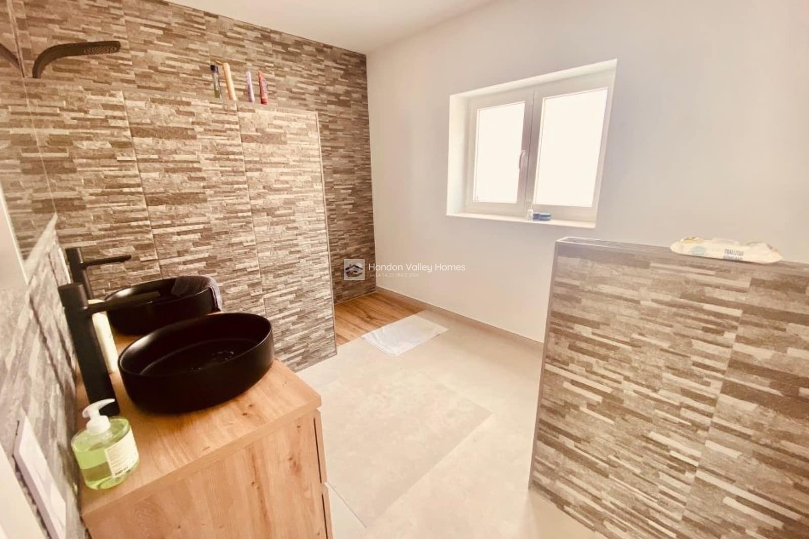 3 soveværelse Villa til salg i Macisvenda med swimmingpool garage - € 365.000 (Ref: 9932068)