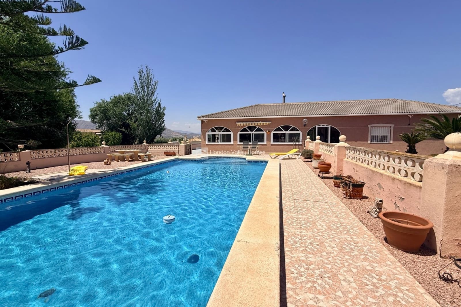 3 soveværelse Villa til salg i Hondon de los Frailes med swimmingpool garage - € 349.950 (Ref: 9936694)