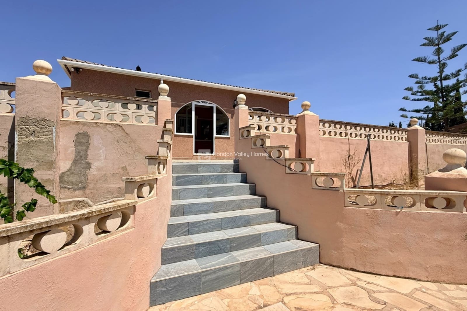 3 soveværelse Villa til salg i Hondon de los Frailes med swimmingpool garage - € 349.950 (Ref: 9936694)