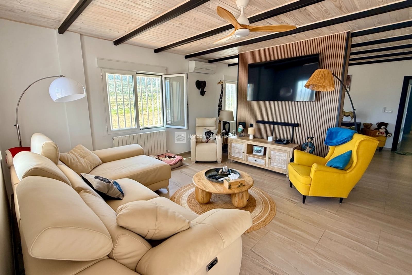 4 makuuhuone Huvila myytävänä paikassa La Romana mukana uima-altaan - 364 995 € (Ref: 9953359)