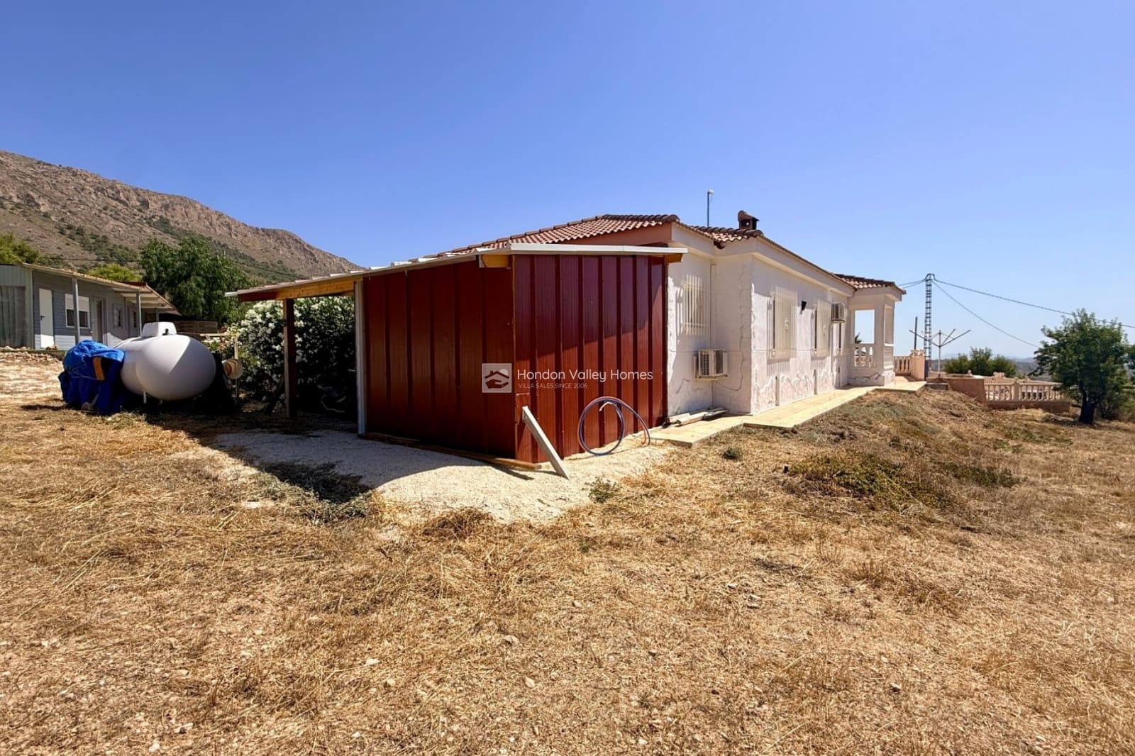 4 makuuhuone Huvila myytävänä paikassa La Romana mukana uima-altaan - 364 995 € (Ref: 9953359)