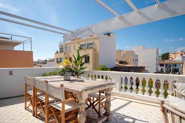2 bedroom Penthouse for sale in Santa Catalina, Palma de Mallorca - € 790,000 (Ref: 10004755)