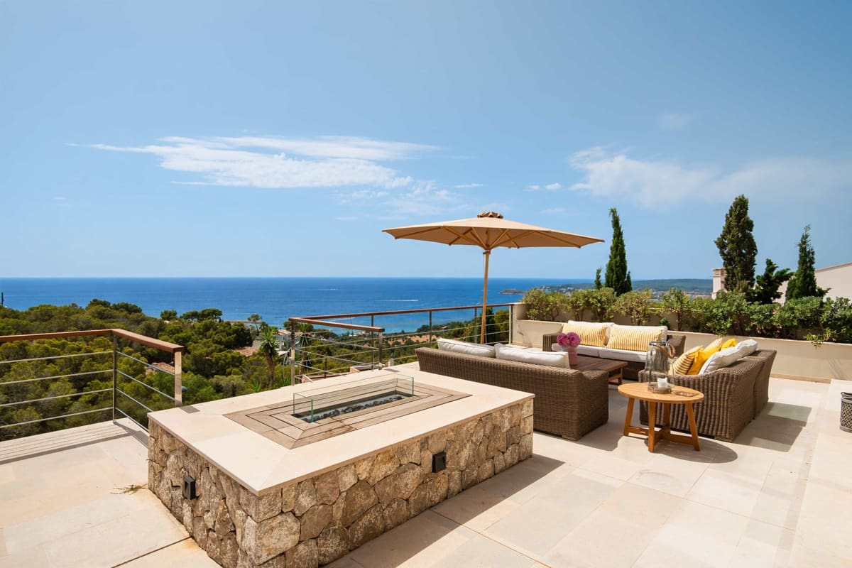 4 bedroom Villa for sale in Costa d'en Blanes with pool garage - € 8,500,000 (Ref: 10158742)
