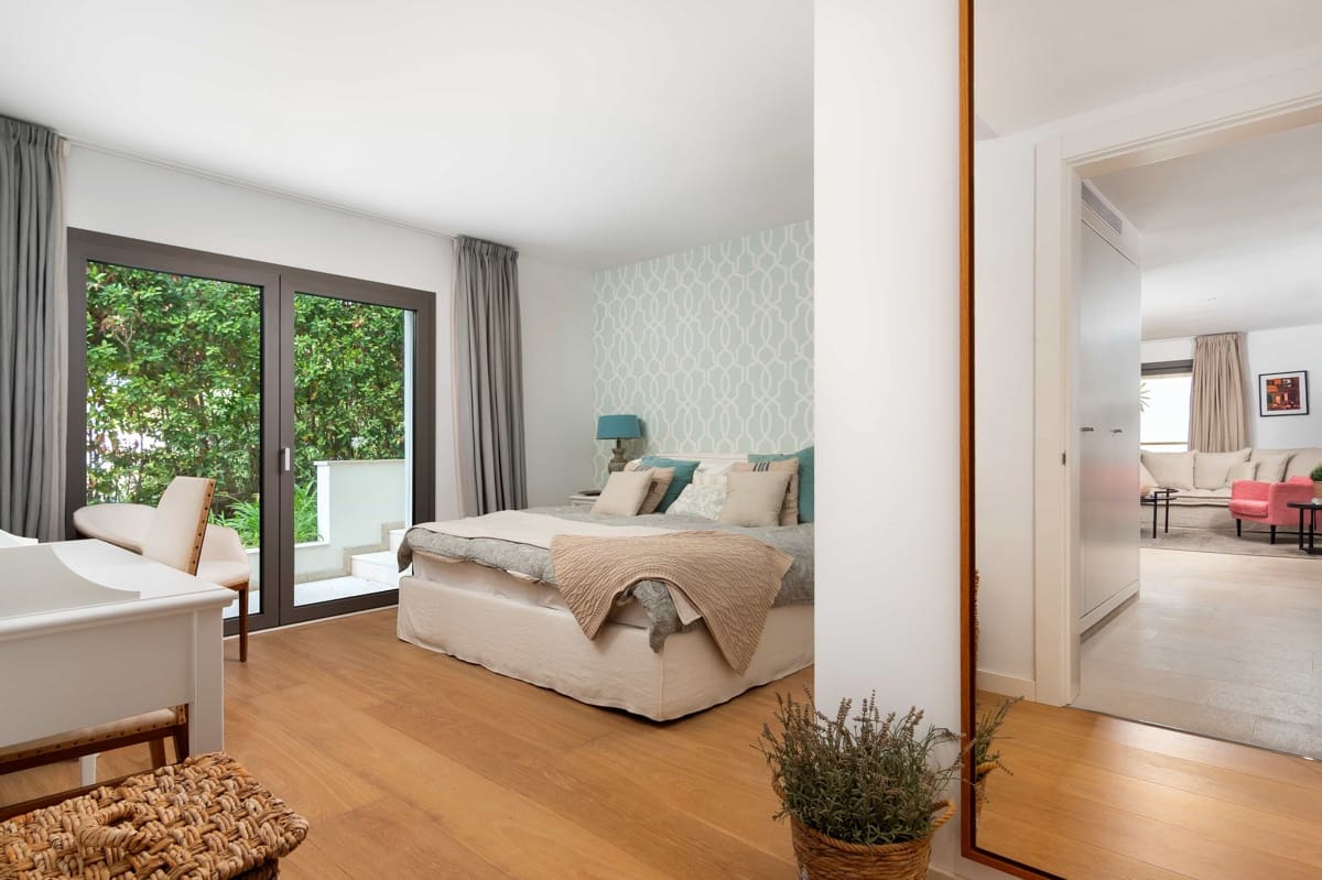 4 bedroom Villa for sale in Costa d'en Blanes with pool garage - € 8,500,000 (Ref: 10158742)