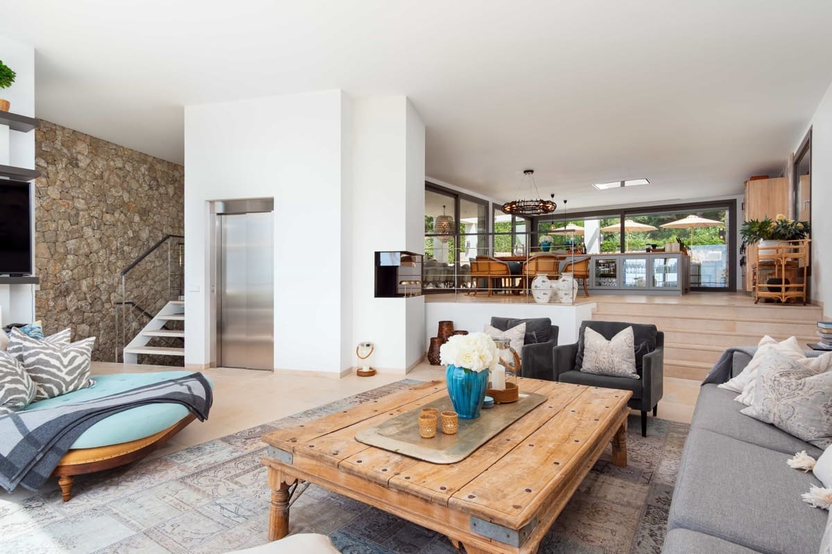4 bedroom Villa for sale in Costa d'en Blanes with pool garage - € 8,500,000 (Ref: 10158742)