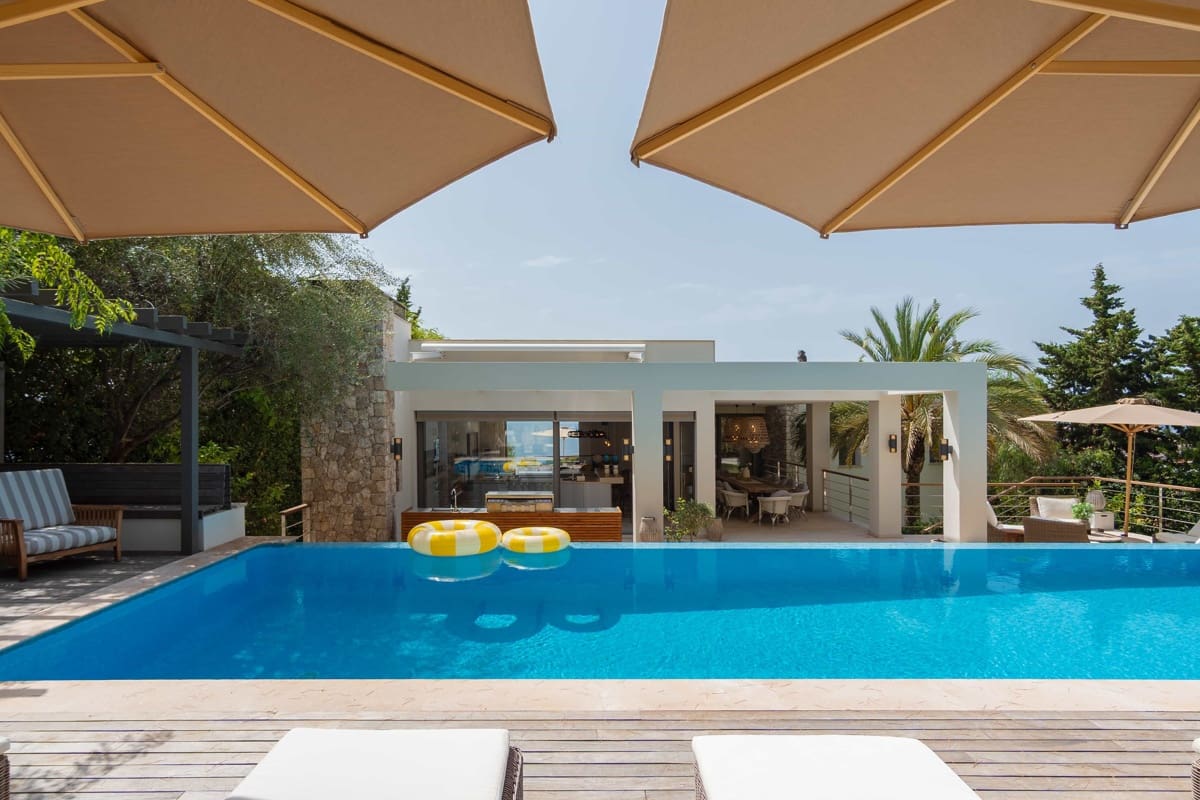 4 bedroom Villa for sale in Costa d'en Blanes with pool garage - € 8,500,000 (Ref: 10158742)