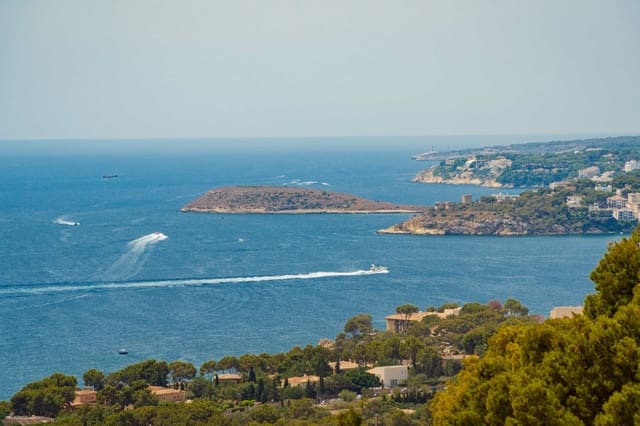 4 bedroom Villa for sale in Costa d'en Blanes, Calvià with pool garage - € 8,500,000 (Ref: 10158742)