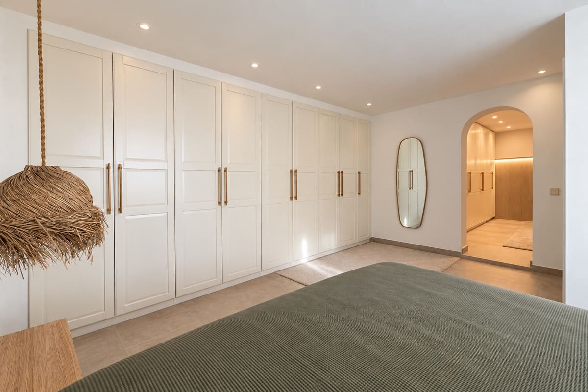 4 sypialnia Dom na sprzedaż w Bendinat z basenem garażem - 1 695 000 € (Ref: 10158744)