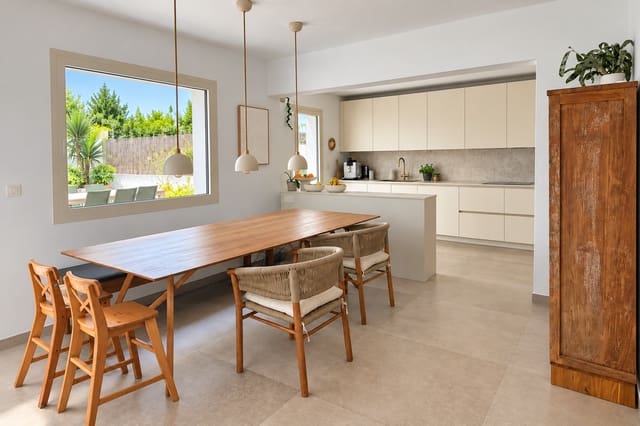 4 sypialnia Dom na sprzedaż w Bendinat, Calvià z basenem garażem - 1 695 000 € (Ref: 10158744)
