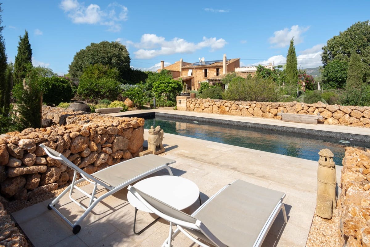 3 bedroom Finca/Country House for sale in Santa Maria del Cami with pool garage - € 2,900,000 (Ref: 10167260)