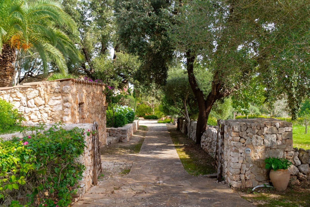 5 soveværelse Finca/Landehus til salg i Porreres med swimmingpool garage - € 4.500.000 (Ref: 10183307)