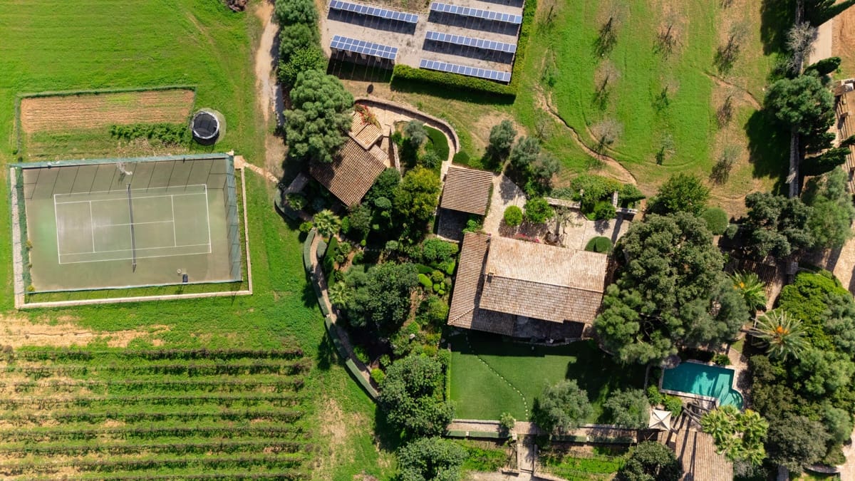 5 soveværelse Finca/Landehus til salg i Porreres med swimmingpool garage - € 4.500.000 (Ref: 10183307)