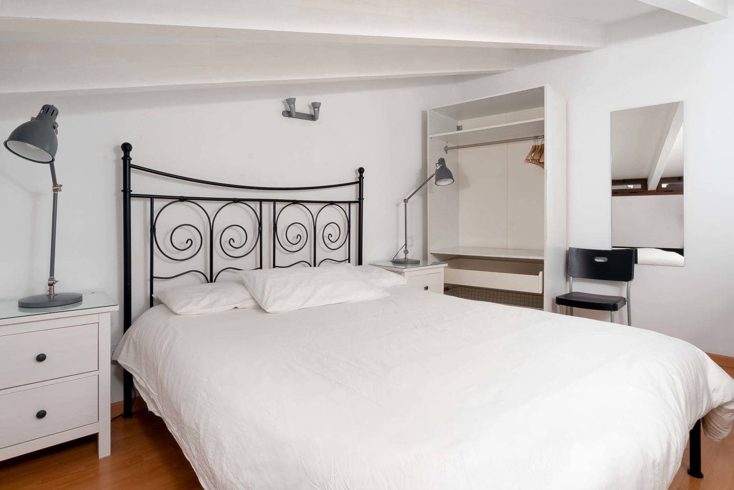 3 bedroom Flat for sale in Palma de Mallorca - € 955,000 (Ref: 7663905)