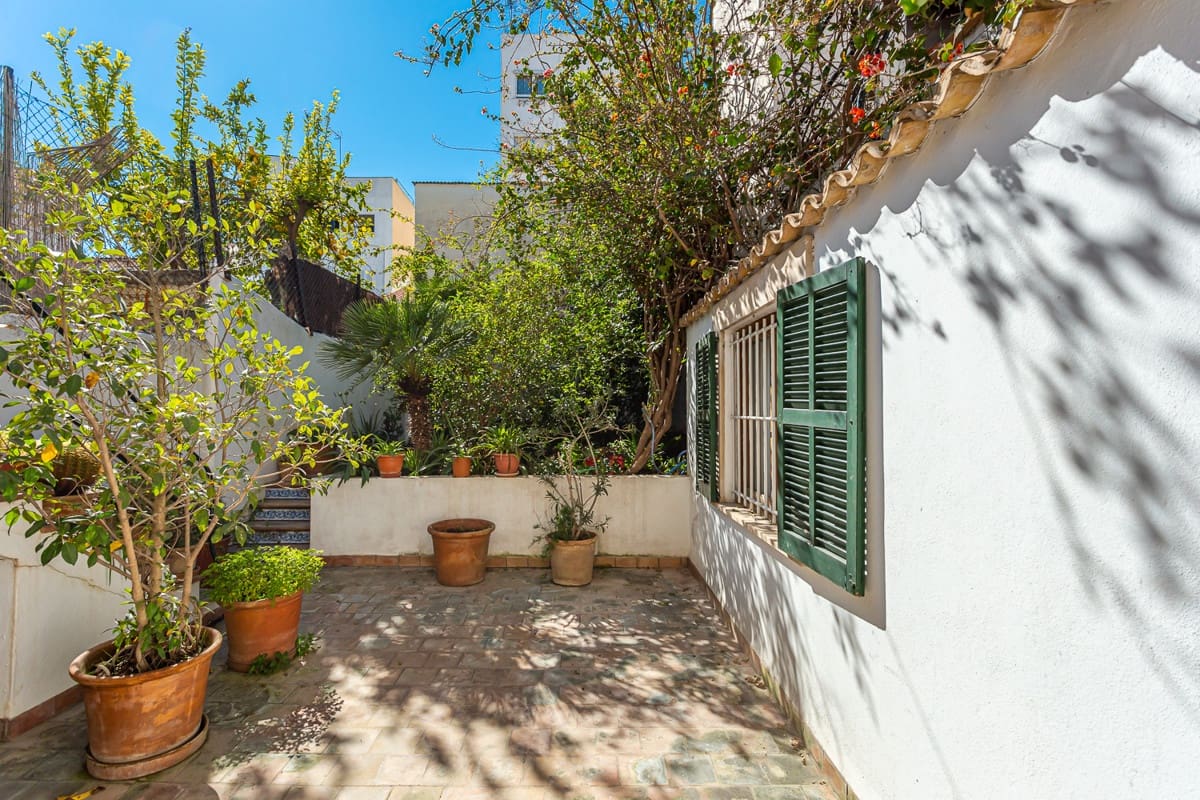 8 soveværelse Byhus til salg i Palma de Mallorca - € 1.500.000 (Ref: 7672404)