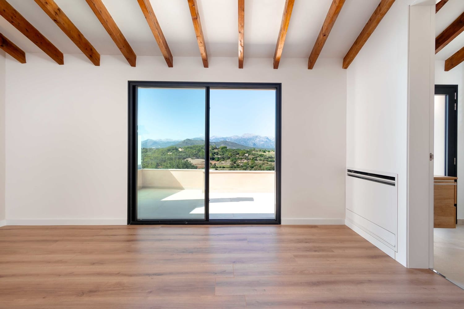 3 soveværelse Byhus til salg i Llubi - € 1.320.000 (Ref: 7834730)