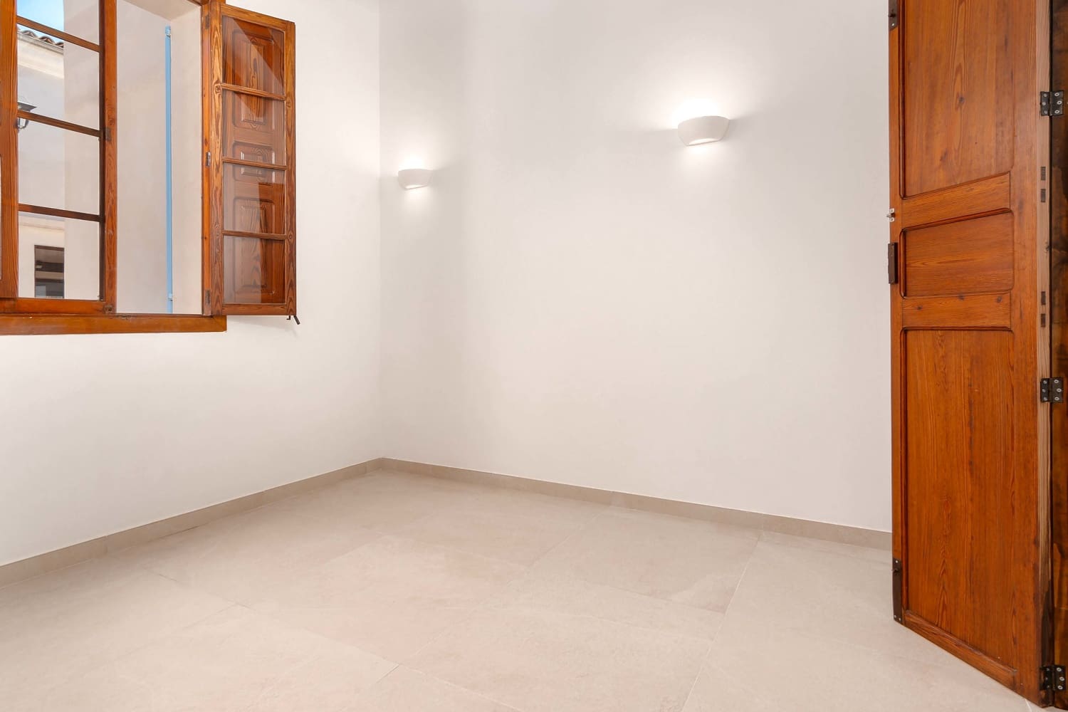 3 soveværelse Byhus til salg i Llubi - € 1.320.000 (Ref: 7834730)