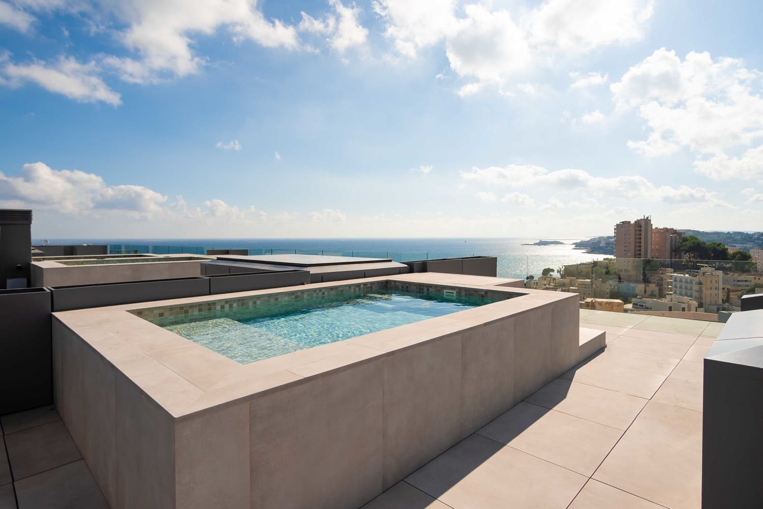 3 soveværelse Penthouse til salg i Cala Mayor med swimmingpool garage - € 3.220.500 (Ref: 7851961)