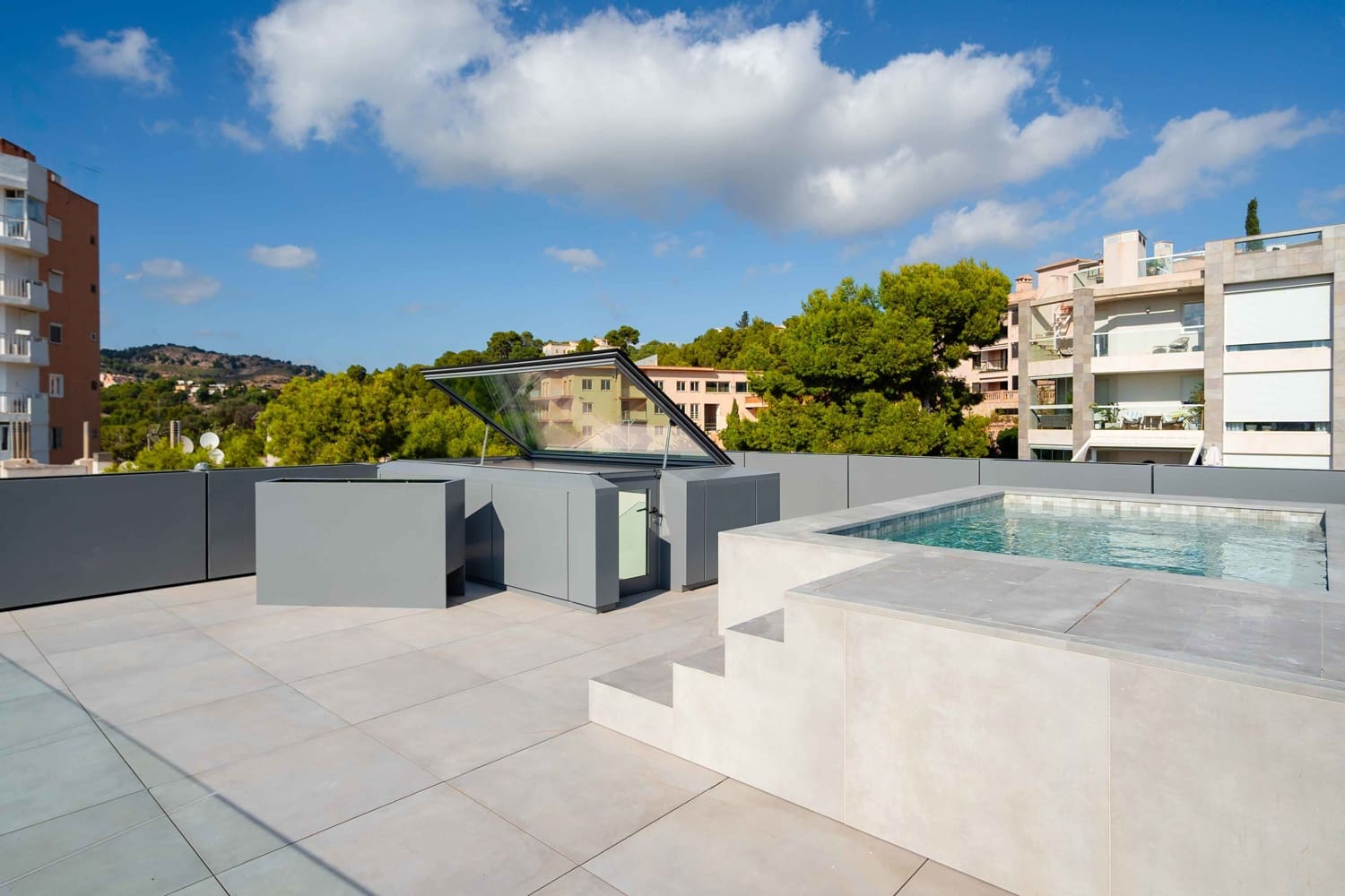 3 soveværelse Penthouse til salg i Cala Mayor med swimmingpool garage - € 3.220.500 (Ref: 7851961)