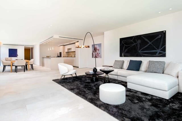 3 soveværelse Lejlighed til salg i Cala Mayor, Palma de Mallorca med swimmingpool garage - € 2.080.500 (Ref: 7851965)