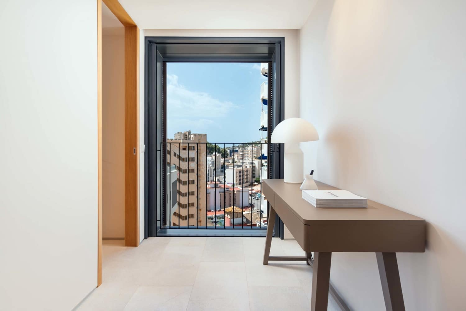 3 soveværelse Lejlighed til salg i Cala Mayor med swimmingpool garage - € 2.080.500 (Ref: 7851965)