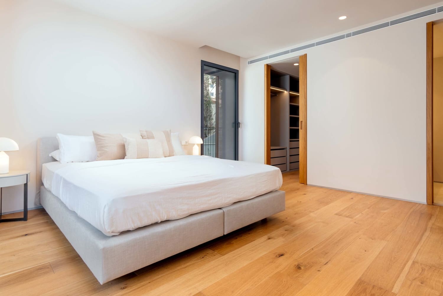 3 soveværelse Lejlighed til salg i Cala Mayor med swimmingpool garage - € 2.080.500 (Ref: 7851965)