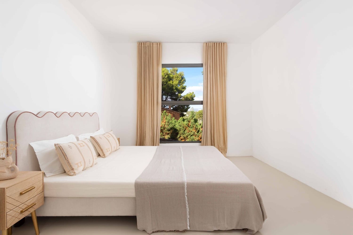 4 bedroom Villa for sale in Calvia - € 2,950,000 (Ref: 8076071)