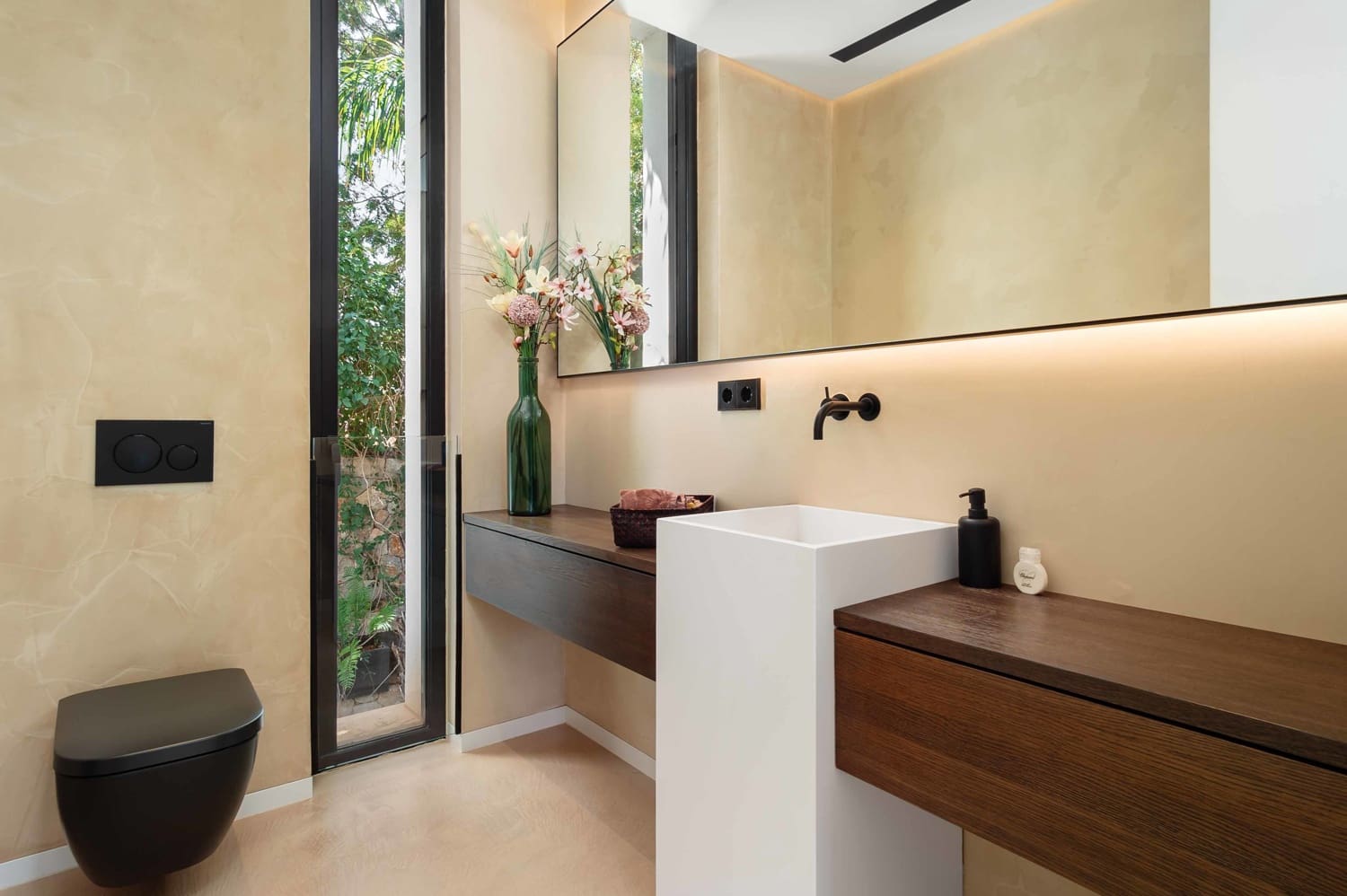 4 soverom Villa til salgs i Bendinat med svømmebasseng garasje - € 6 500 000 (Ref: 8497599)