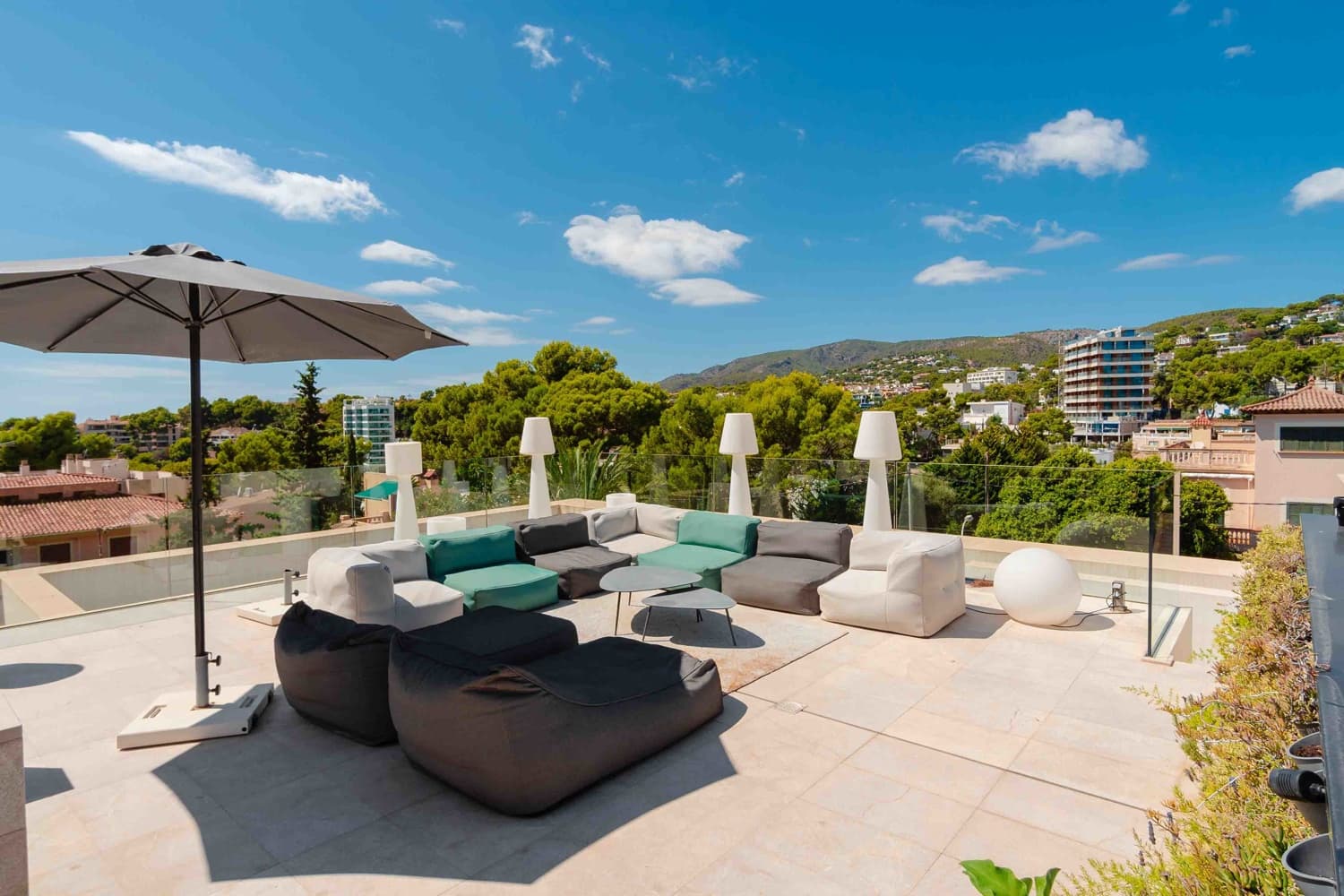 4 soverom Villa til salgs i Bendinat med svømmebasseng garasje - € 6 500 000 (Ref: 8497599)