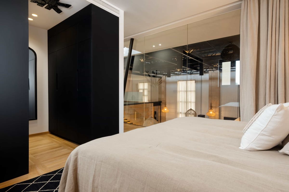 3 bedroom Flat for sale in Palma de Mallorca - € 3,200,000 (Ref: 8826045)