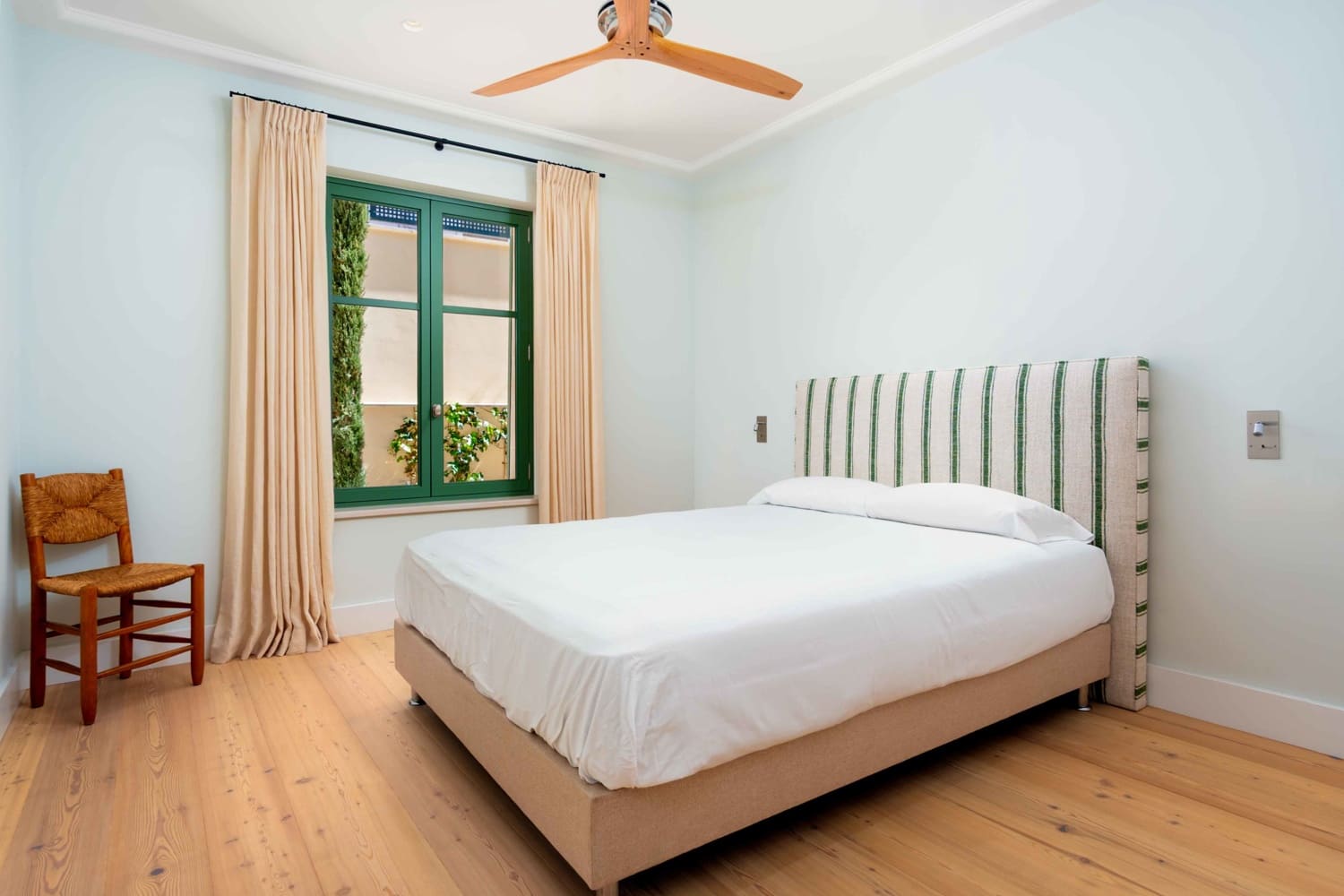 3 slaapkamer Villa te koop in Cas Catala met zwembad - € 2.850.000 (Ref: 8904000)