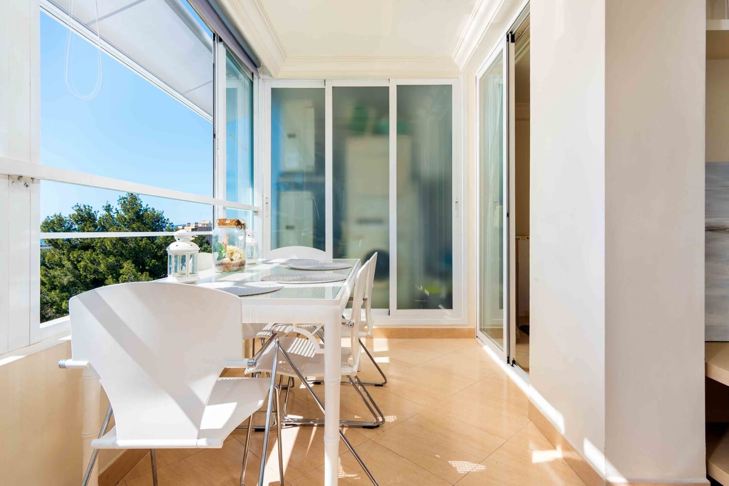 2 bedroom Flat for sale in Bendinat with garage - € 395,000 (Ref: 8913325)