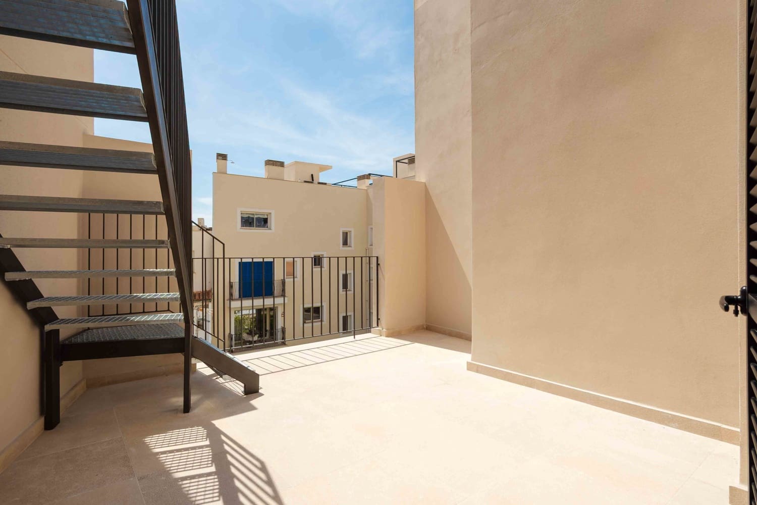 3 sypialnia Dom na sprzedaż w Palma de Mallorca z basenem garażem - 1 650 000 € (Ref: 8944413)