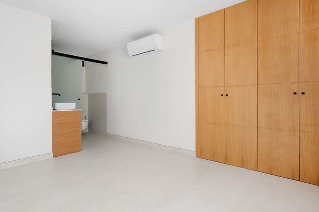 2 chambre Appartement à vendre à Puerto de Andratx, Andratx avec piscine garage - 695 000 € (Ref: 9046251)