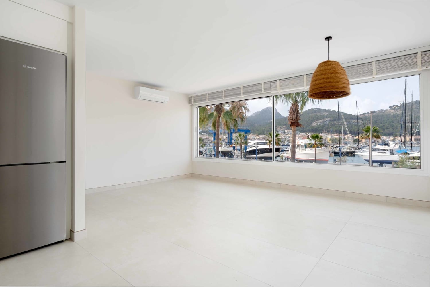 2 soverom Leilighet til salgs i Puerto de Andratx med svømmebasseng garasje - € 695 000 (Ref: 9046251)