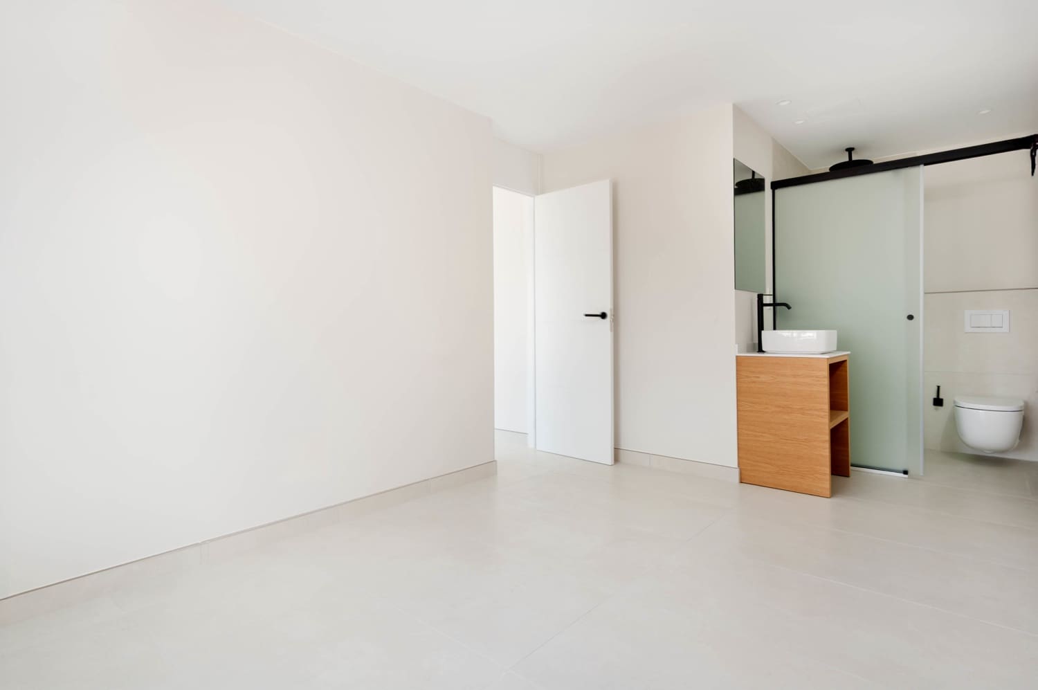 2 soverom Leilighet til salgs i Puerto de Andratx med svømmebasseng garasje - € 695 000 (Ref: 9046251)