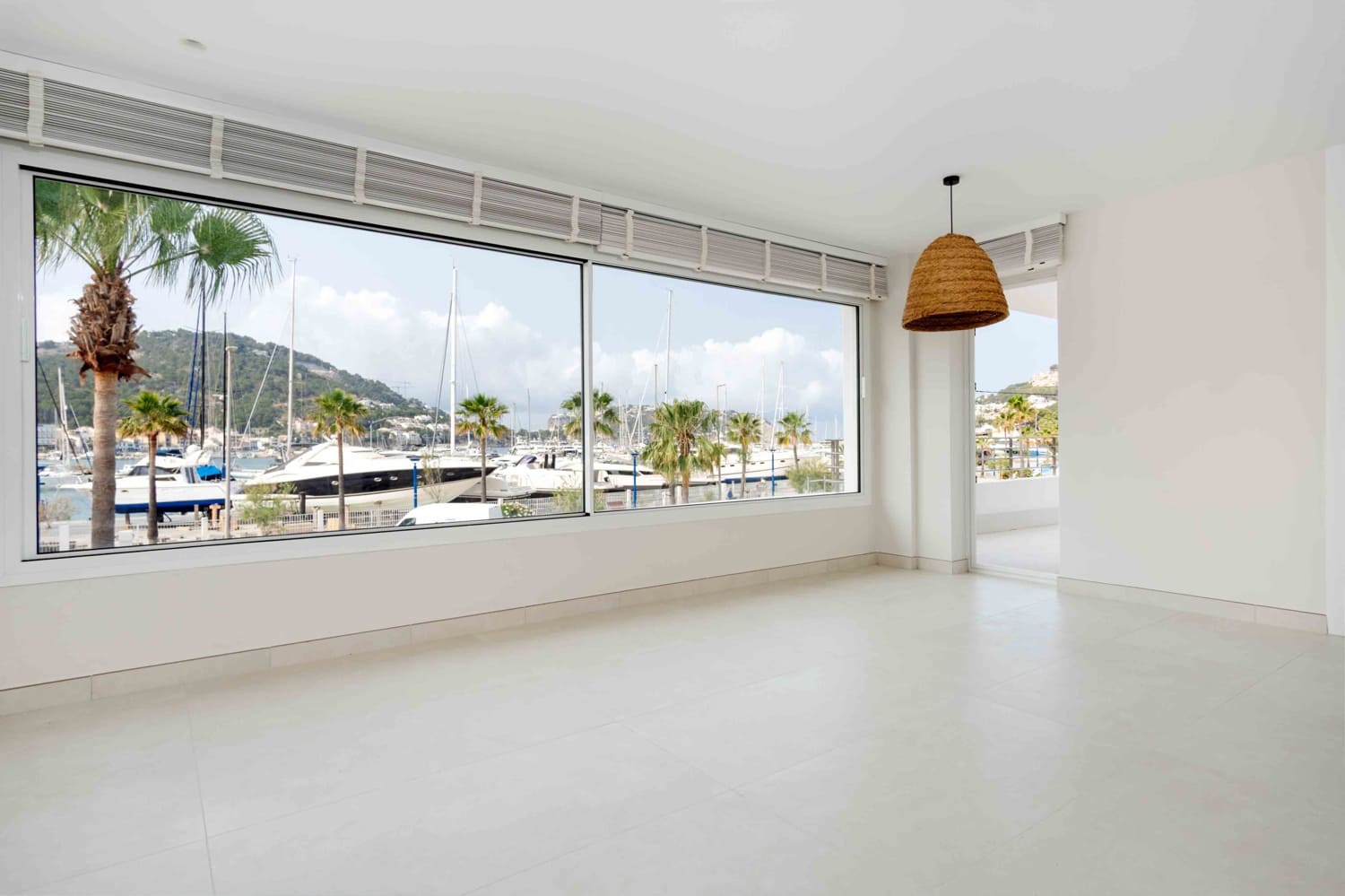 2 soverom Leilighet til salgs i Puerto de Andratx med svømmebasseng garasje - € 695 000 (Ref: 9046251)