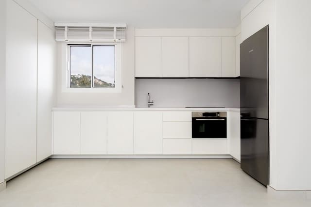 2 chambre Appartement à vendre à Puerto de Andratx, Andratx avec piscine garage - 695 000 € (Ref: 9046251)